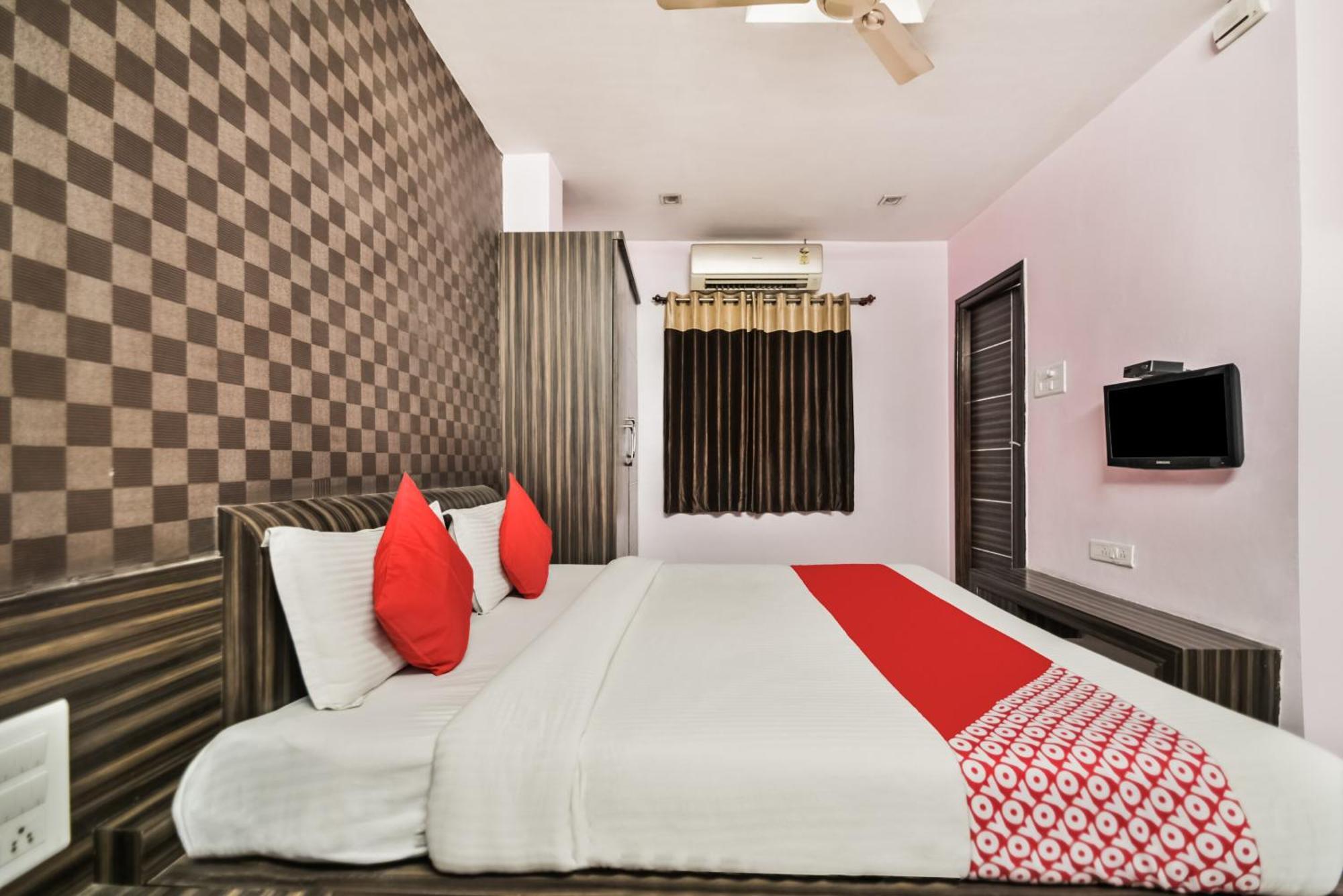 Oyo Hotel Ajanta Hamirgarh Εξωτερικό φωτογραφία